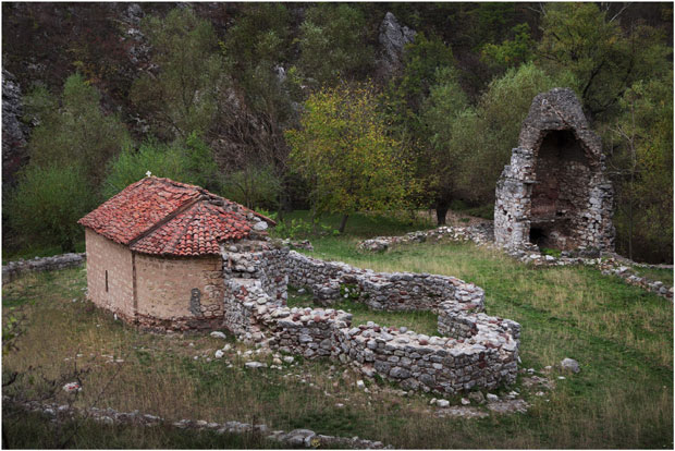 Урушава се Намасија у кањону Црнице